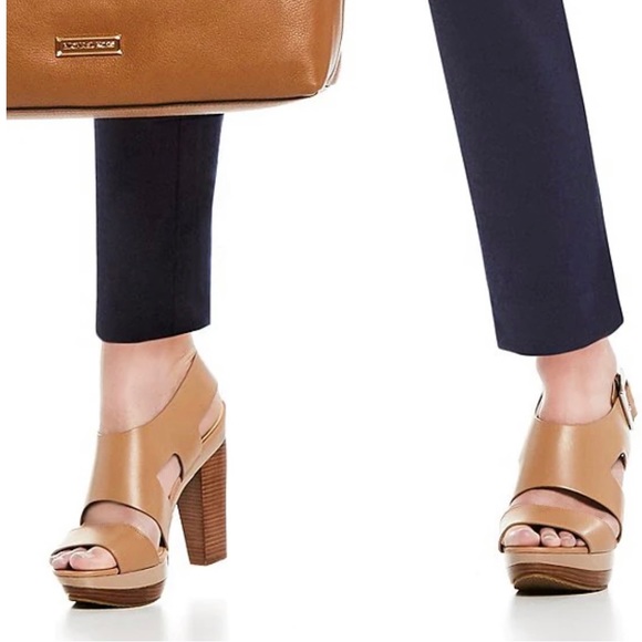 🌸HP2X🎉SO CUTE🌸🌟Michael KORS 👡 the Carla Leather High Heeled Platform Heels - Picture 14 of 16